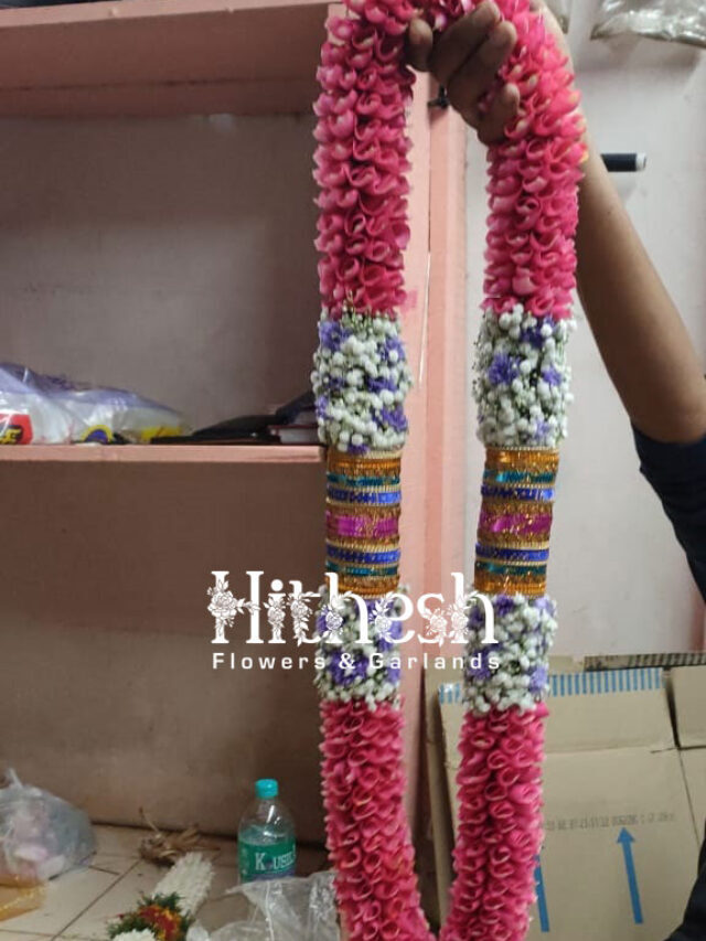 Garland makers in Coimbatore