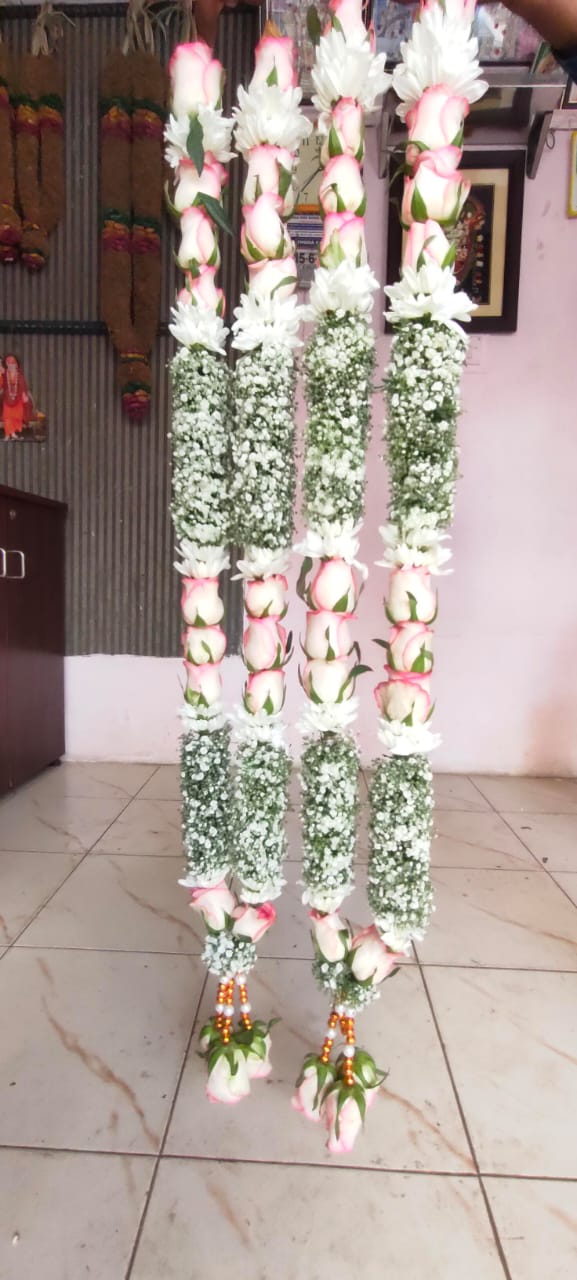 Rose Garlands: Timeless Elegance for Every Occasion | Hithesh Flowers